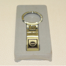 картинка Брелок металлический в ассортименте "Деталь автомобиля" 1шт. от интернет-магазина "АВТОИМПЕРИЯ", 2000000048895