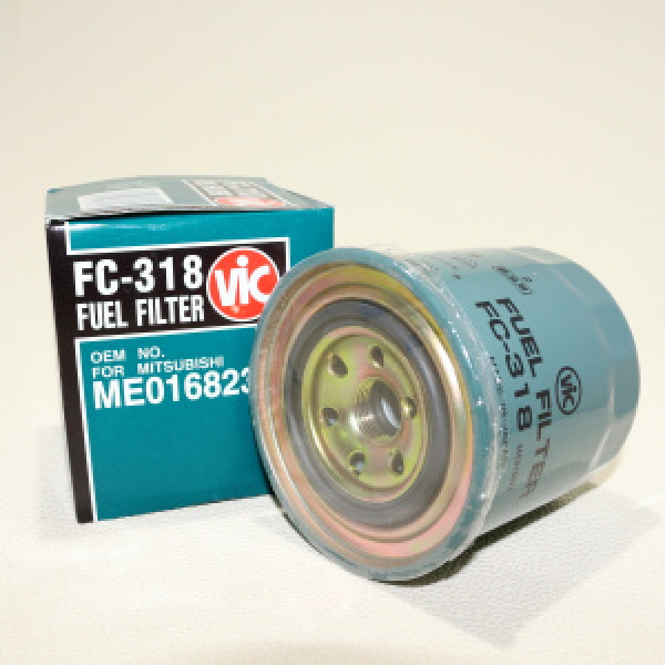 картинка Фильтр топливный  VIC    FC-318 /ME016823/  от интернет-магазина "АВТОИМПЕРИЯ", 4971295331802