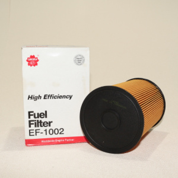 картинка Фильтр топливный F-336 /ME301895, 97/  Sakura   от интернет-магазина "АВТОИМПЕРИЯ", 8997879301555