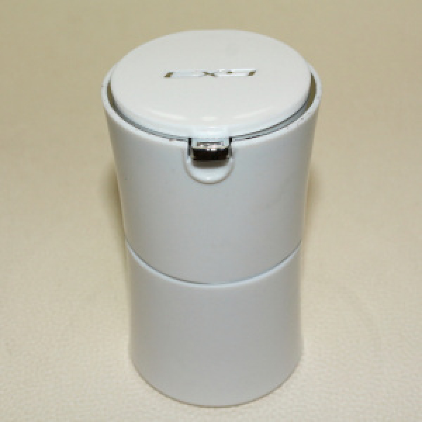 картинка Пепельница Элит прорезиненная с крышкой AIRLINE  AAT-03 от интернет-магазина "АВТОИМПЕРИЯ", 4680295006114